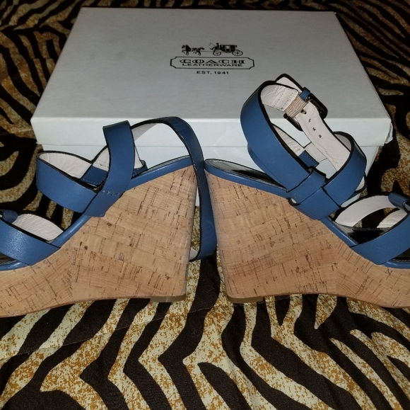 Coach Wedges OFFERS WELCOME size 7.5 NEW in box - Picture 6 of 16